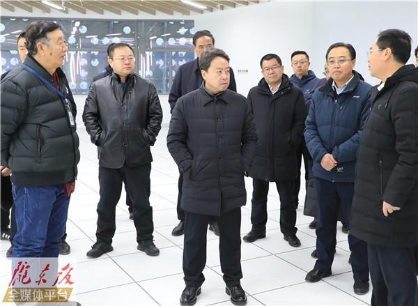 盧小亨在西峰區(qū)調研檢查“冬日無閑·大抓項目”活動開展情況
