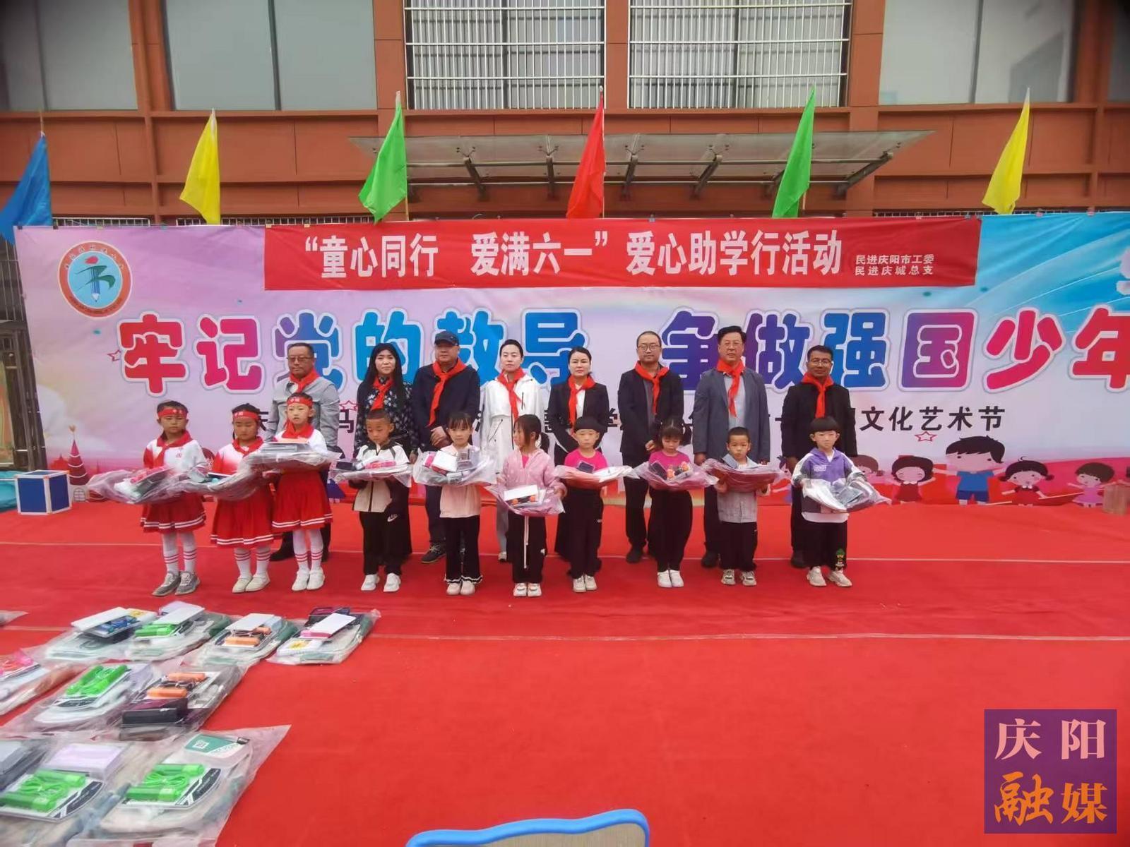 【委員工作室聯(lián)系服務(wù)界別群眾】民建民進(jìn)委員工作室：“專長+特色”架起服務(wù)群眾“連心橋”